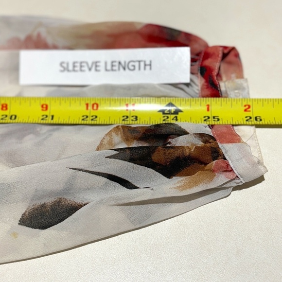 White House Black Market Women Long Split Sleeve Blouse Sz 12 Romantic Date - Picture 10 of 13